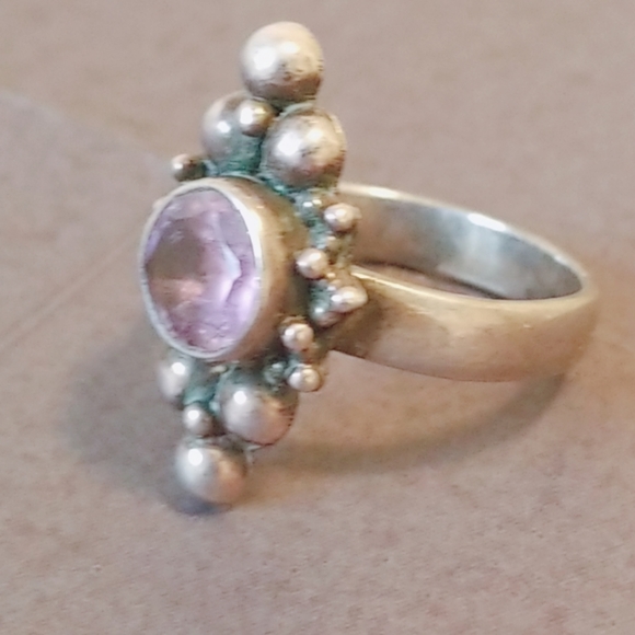 925 Silver and Purple Amethyst ring. - Picture 2 of 5